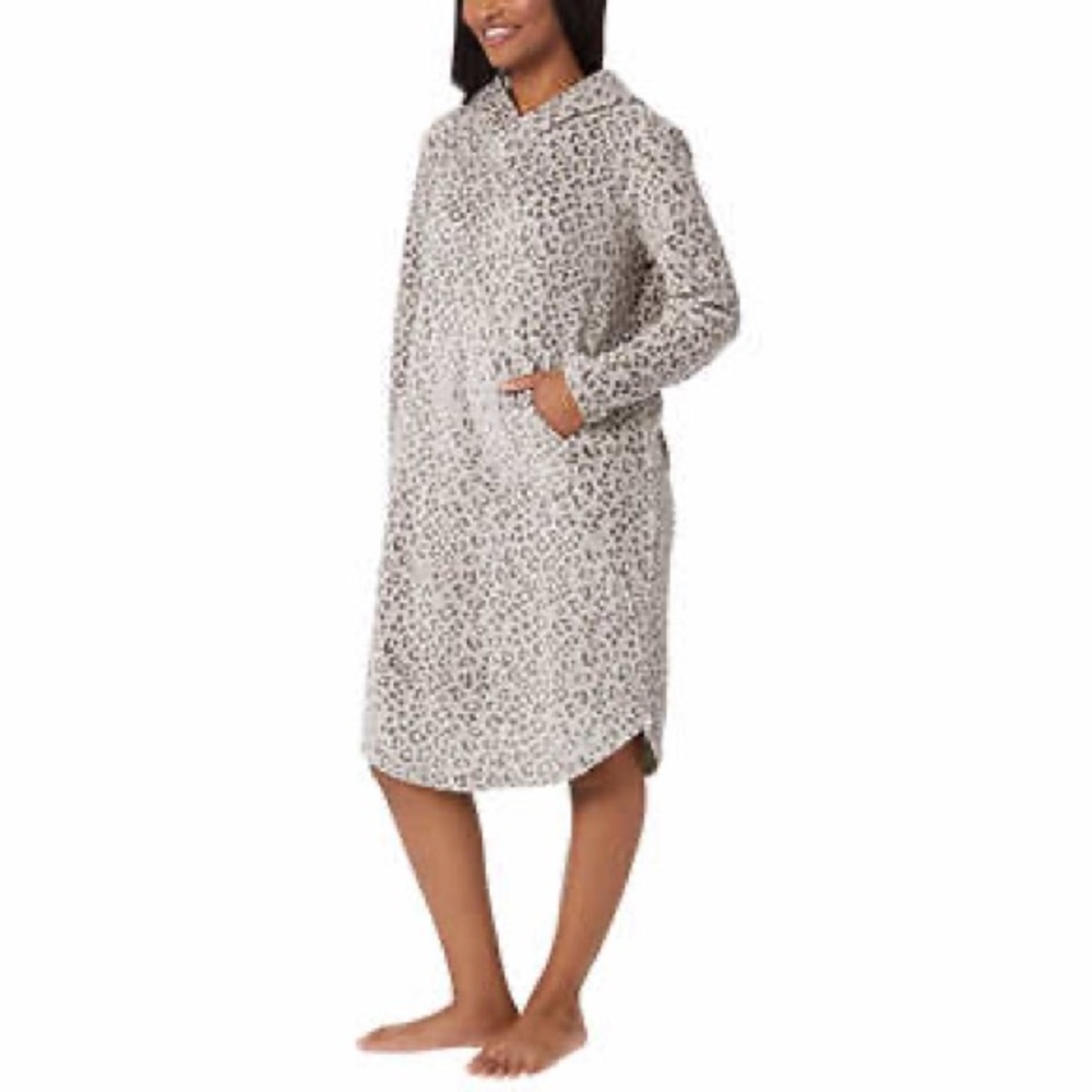 32 Degrees Ladies Hooded Sleep Lounger Gray Leopard S/M * NWT *